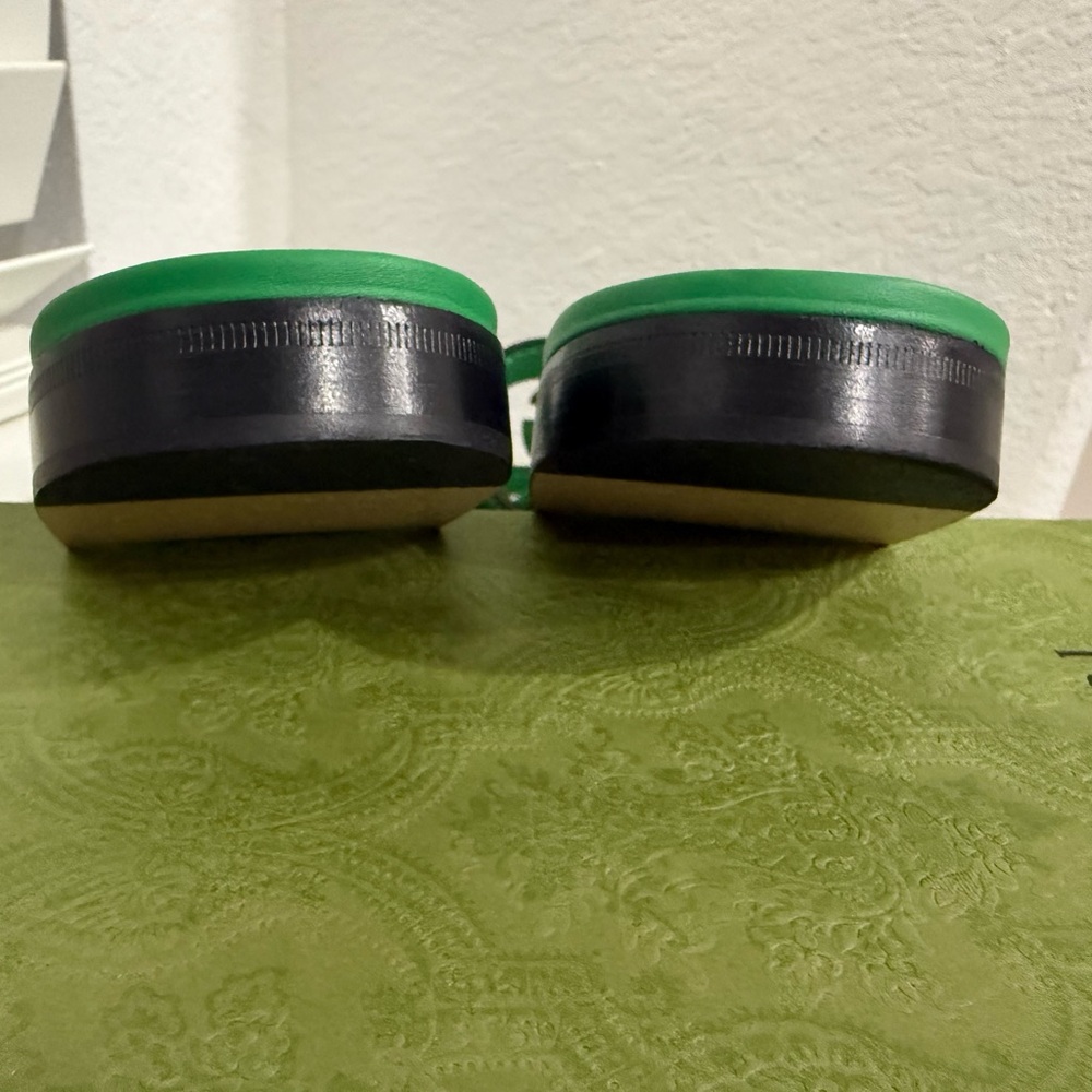 Gucci Interlocking G Cut Out Slide Sandals - Picture 4 of 4